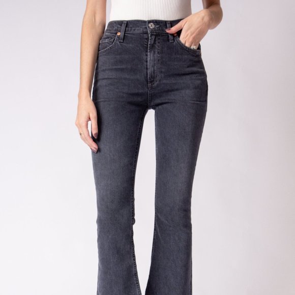 CITIZENS OF HUMANITY Demy Cropped Flare Jeans in Monochrome
